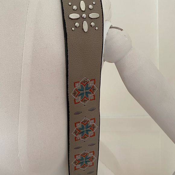 Steve Madden two tone double zip camera bag - Picture 3 of 5